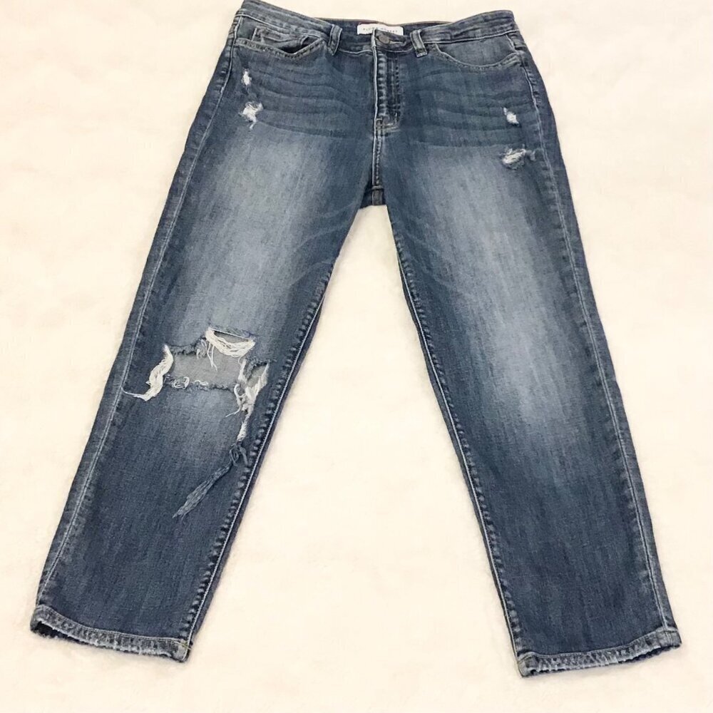 Flying Monkey 27 (4/5) Women’s High Rise Distressed Jeans Cropped